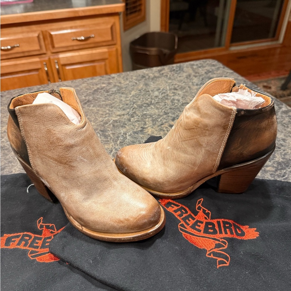 Never Worn Freebird Detroit Booties